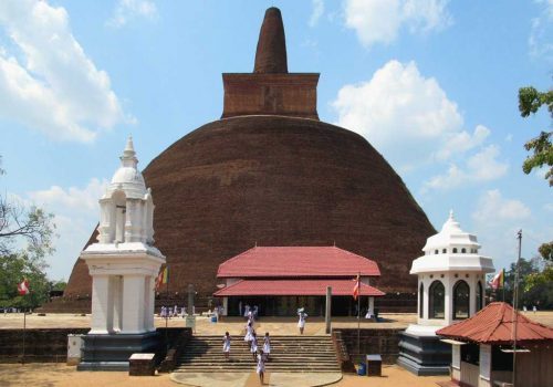 Things to do in anuradhapura
